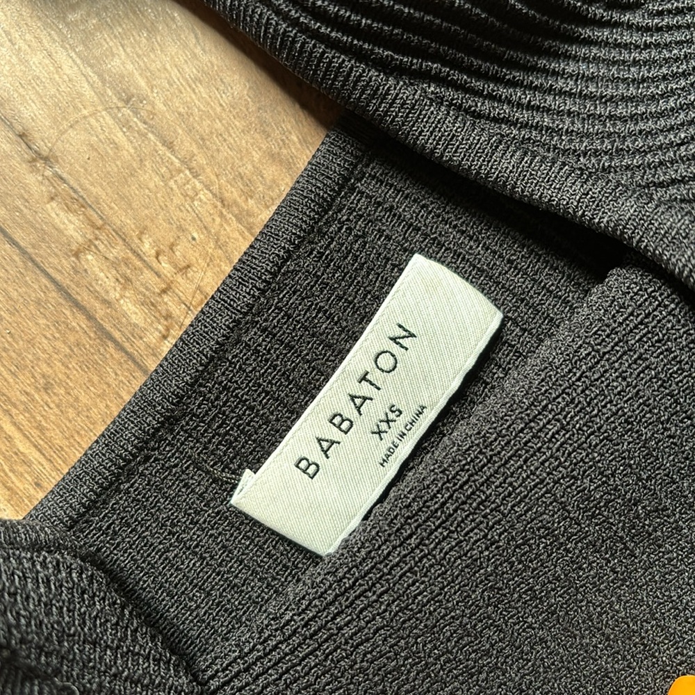 Aritzia Black Ribbed Tank Top - Picture 3 of 4